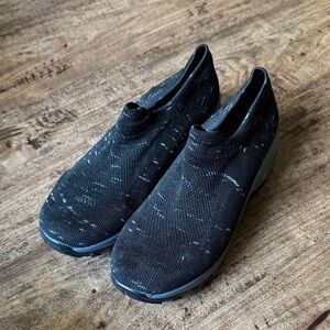Black Slip-On Women’s Shoes
